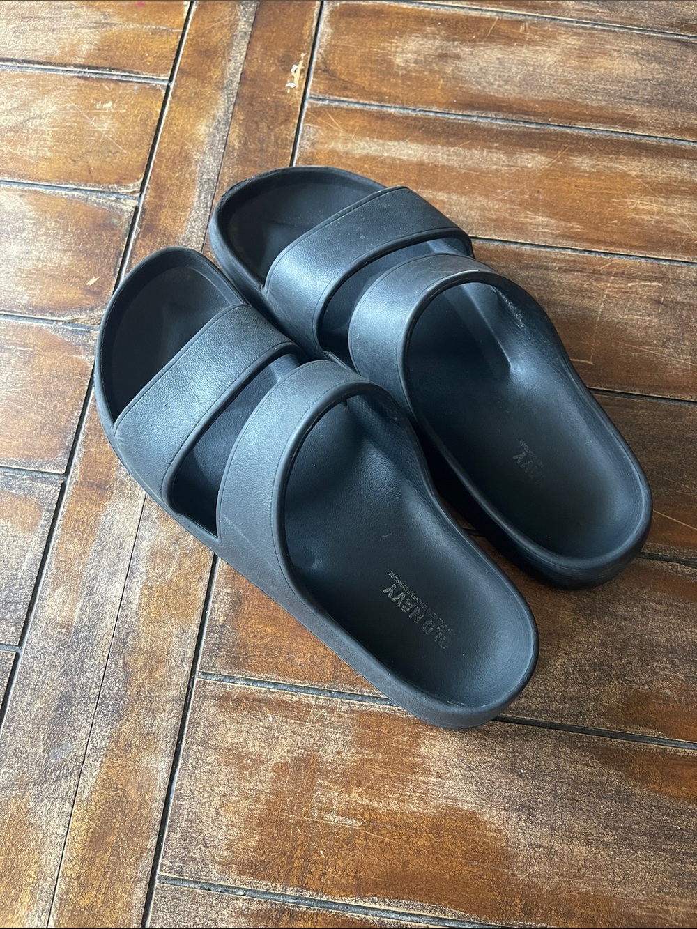 Old Navy Black Dual-Strap Slide Sandals